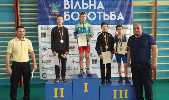 Результати чемпіонату України з вільної боротьби серед юнаків та дівчат 2003-2004 р.н.